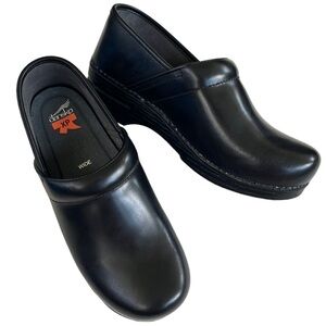 Like New Dansko Leather Closed Back Clogs - Wide Width